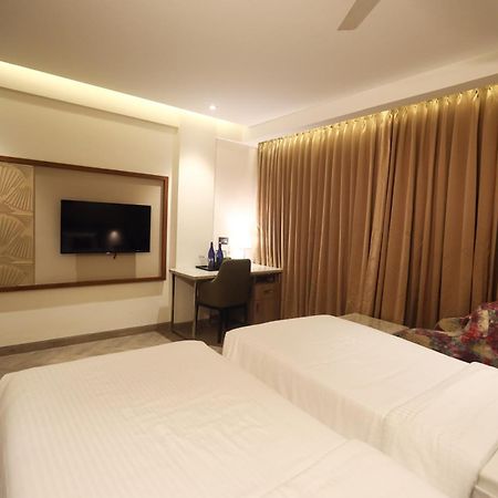 Mango Hill Central Chennai Exterior photo