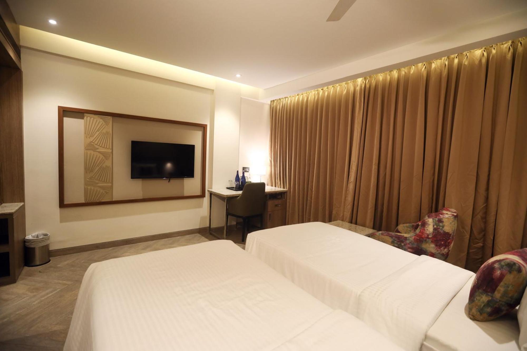 Mango Hill Central Chennai Exterior photo
