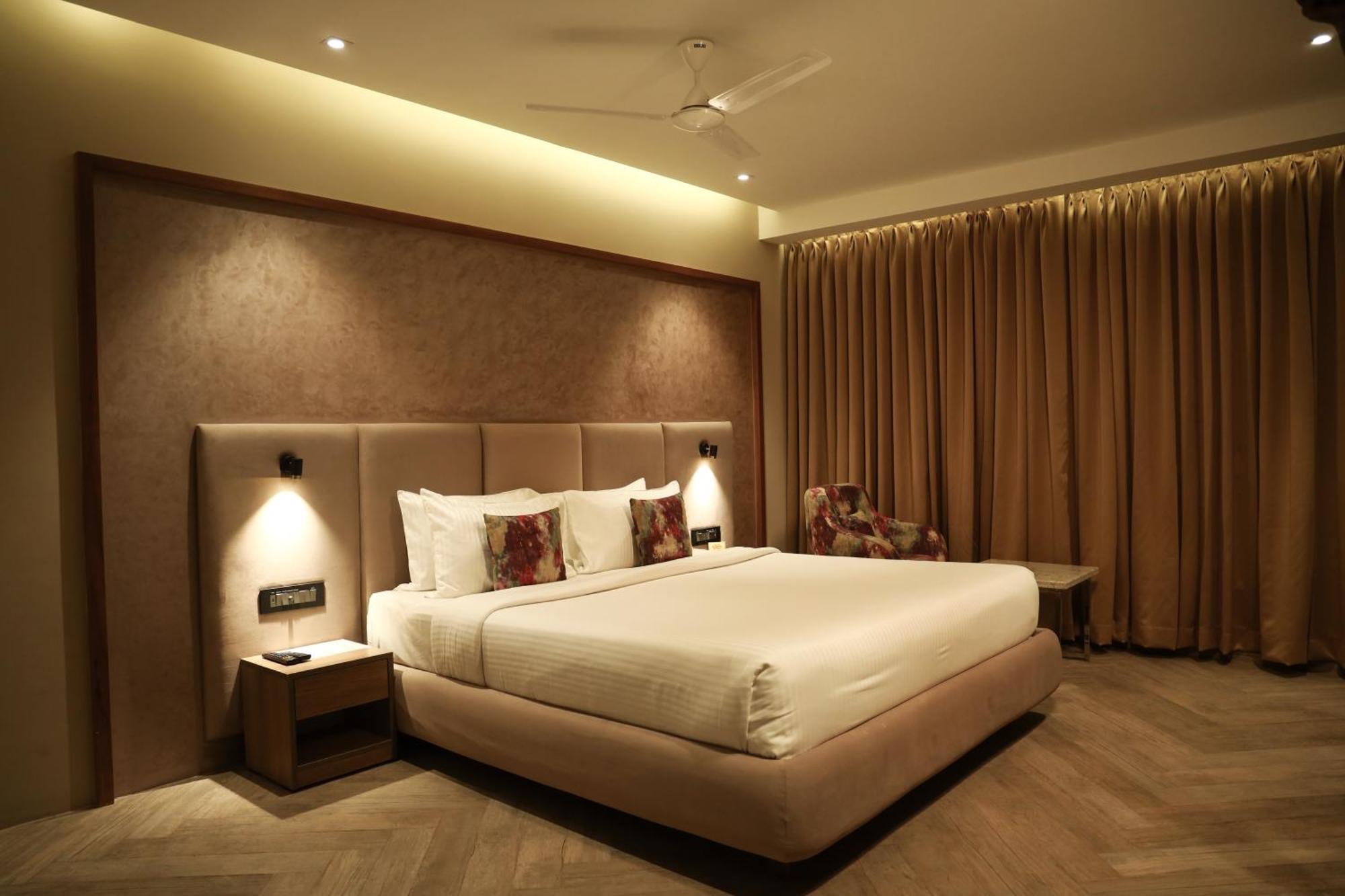 Mango Hill Central Chennai Exterior photo