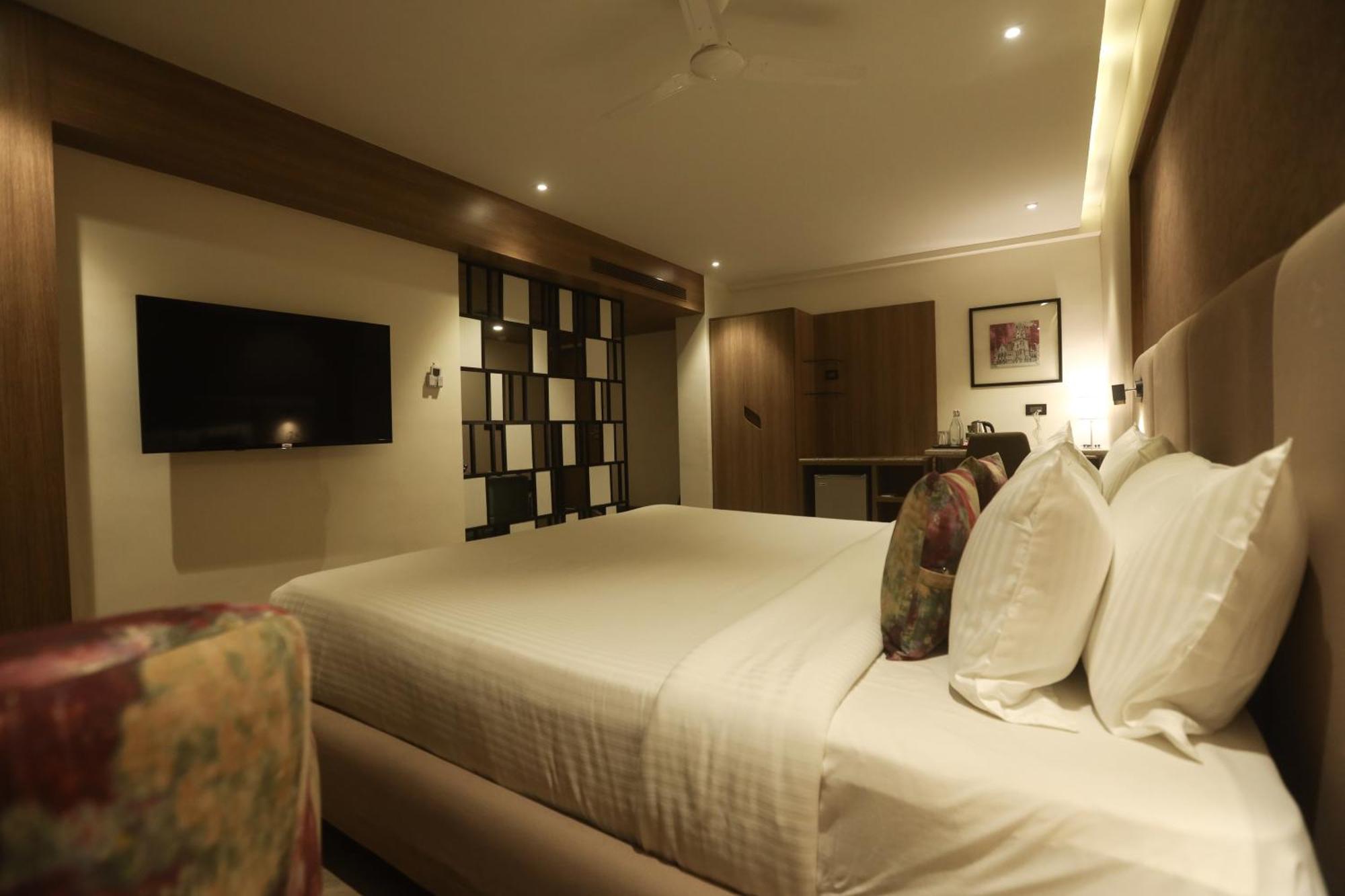Mango Hill Central Chennai Exterior photo